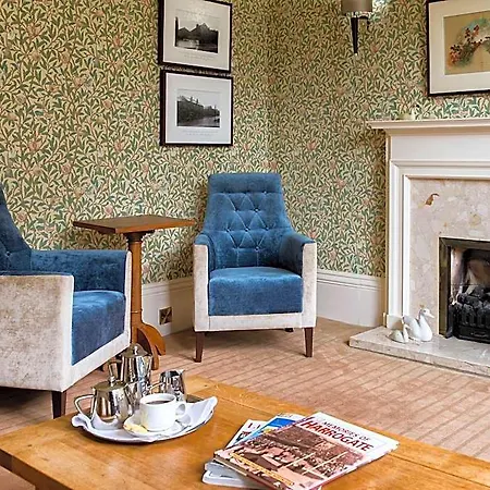 Ascot House 3* Harrogate