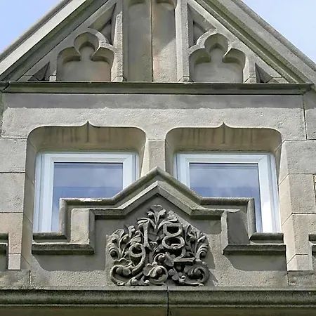 Ascot House 3* Harrogate