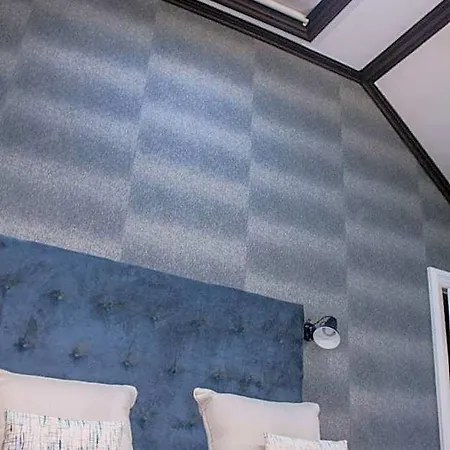 Ascot House Hotel 3*